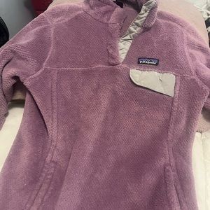 Medium, ladies Patagonia pullover